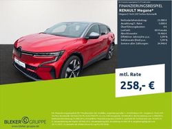 Rot (metallic) Gebraucht 2022 Renault Mégane IV Techno Limousine | 28.980 €