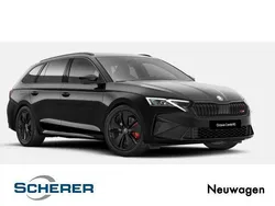 Schwarz Neu 2025 Skoda Octavia RS Kombi | 44.550 € (Etwas zu teuer)
