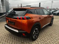 Orange Gebraucht 2022 Peugeot e-2008 Allure SUV | 20.749 € (Fairer Preis)