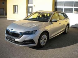 Silber Gebraucht 2024 Skoda Octavia Style Kombi | 22.900 €
