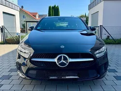 Schwarz Gebraucht 2019 Mercedes A200 Business Limousine | 19.000 € (Fairer Preis)