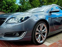 Grau Gebraucht 2015 Opel Insignia Business Kombi | 11.499 € (Etwas zu teuer)