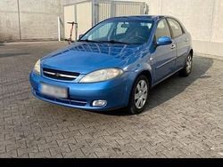 Blau Gebraucht 2005 Chevrolet Lacetti SX Limousine | 1.800 € (Etwas zu teuer)
