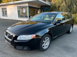 Schwarz Gebraucht 2009 Volvo V70 Momentum Kombi | 7.750 € (Fairer Preis)