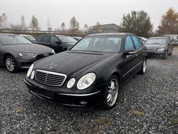 Schwarz Gebraucht 2005 Mercedes E350 Avantgarde Limousine | 5.900 € (Guter Preis)