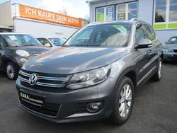 Grau Gebraucht 2012 VW Tiguan Sportline SUV | 12.450 € (Etwas zu teuer)