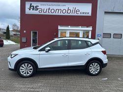 Weiß Gebraucht 2023 Seat Arona Style SUV | 15.899 € (Guter Preis)