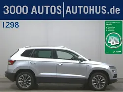 Velvetrot metallic Gebraucht 2022 Skoda Karoq Style SUV | 23.889 € (Guter Preis)