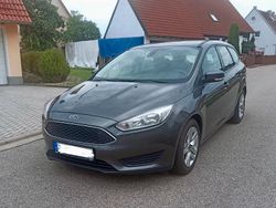 Grau Gebraucht 2015 Ford Focus Kombi | 5.500 € (Fairer Preis)