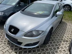 Silber Gebraucht 2011 Seat Leon Ecomotive Limousine | 2.990 € (Guter Preis)
