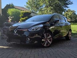 Schwarz Gebraucht 2015 Renault Clio GrandTour Luxe Kombi | 6.900 € (Fairer Preis)