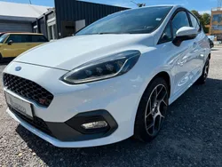Weiß Gebraucht 2021 Ford Fiesta ST Kleinwagen | 18.990 € (Guter Preis)