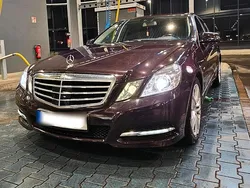 Braun Gebraucht 2011 Mercedes E300 Avantgarde Limousine | 11.000 € (Fairer Preis)