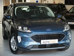 Blau Gebraucht 2024 Ford Kuga Cool & Connect SUV | 25.990 €