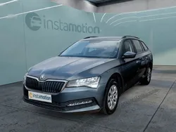 Grau Gebraucht 2019 Skoda Superb Active Kombi | 19.060 € (Fairer Preis)