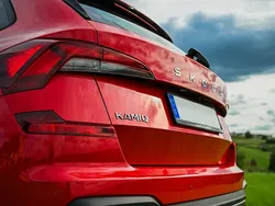 Rot Gebraucht 2024 Skoda Kamiq Selection SUV | 27.000 € (Fairer Preis)