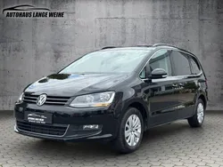 Deep black perleffekt Gebraucht 2018 VW Sharan Comfortline Van / Kleinbus | 25.999 € (Etwas zu teuer)