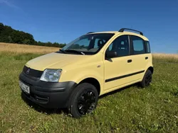 Gelb Gebraucht 2005 Fiat Panda 4x4 Trekking Kleinwagen | 4.900 €