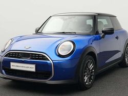 Blau Gebraucht 2024 Mini Cooper Favoured Kleinwagen | 29.646 € (Etwas zu teuer)