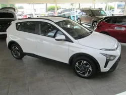Weiss Neu 2024 Hyundai Bayon Select SUV | 19.900 € (Superpreis)