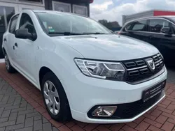 Weiß Gebraucht 2018 Dacia Sandero Essentiel Kleinwagen | 8.800 € (Fairer Preis)