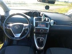 Grau Gebraucht 2014 Toyota Verso Skyview Edition Van / Kleinbus | 5.000 € (Guter Preis)
