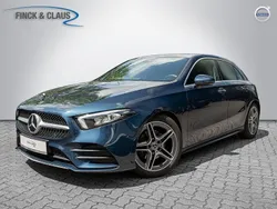 Blau Gebraucht 2019 Mercedes A200 AMG line Limousine | 24.890 € (Fairer Preis)