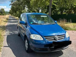 Blau Gebraucht 2007 VW Fox Kleinwagen | 1.200 € (Fairer Preis)