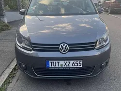 Grün Gebraucht 2012 VW Touran Comfortline Van / Kleinbus | 5.500 € (Etwas zu teuer)