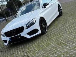 Weiß Gebraucht 2016 Mercedes C200 AMG Coupé | 26.500 €