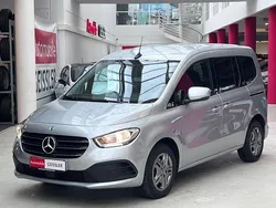 Silber Gebraucht 2022 Mercedes T160 Van / Kleinbus | 26.990 € (Fairer Preis)
