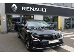 Black pearl schwarz (metallic) Gebraucht 2023 Renault Mégane IV Evolution Limousine | 28.990 € (Superpreis)