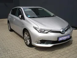 Silber Gebraucht 2015 Toyota Auris Hybrid Executive Limousine | 12.400 € (Fairer Preis)