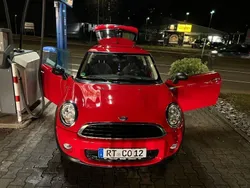Rot Gebraucht 2013 Mini ONE Kleinwagen | 6.200 € (Fairer Preis)