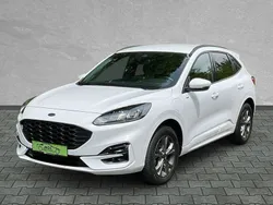 Frostweiss Gebraucht 2022 Ford Kuga ST-Line SUV | 24.990 € (Guter Preis)