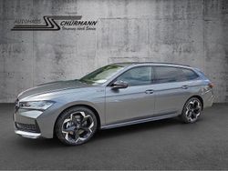Grau Neu 2025 Skoda Superb SportLine Kombi | 48.760 € (Guter Preis)