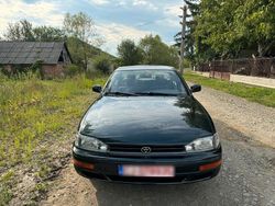Grün Gebraucht 1995 Toyota Camry Limousine | 7.900 €