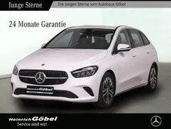 Weiß Gebraucht 2024 Mercedes B200 Progressive Van / Kleinbus | 32.990 € (Etwas zu teuer)