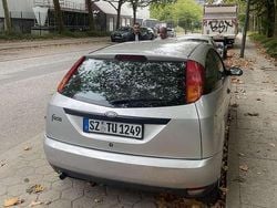 Gebraucht 2000 Ford Focus Futura Limousine | 650 € (Guter Preis)