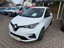 Gletscherweiss Gebraucht 2020 Renault Zoe Life Kleinwagen | 12.400 € (Fairer Preis)