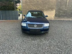 Blau Gebraucht 2001 VW Passat Limousine | 2.100 € (Fairer Preis)