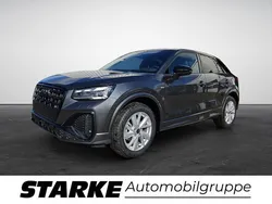 Grau (daytonagrau perleffekt) Neu 2025 Audi Q2 S-Line SUV | 41.490 € (Etwas zu teuer)