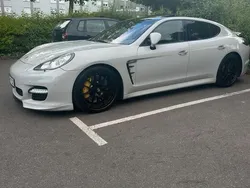 Grau Gebraucht 2011 Porsche Panamera Turbo Limousine | 32.999 € (Etwas zu teuer)