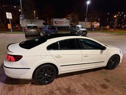 Weiß Gebraucht 2012 VW Passat Limousine | 12.800 € (Teuer)