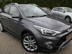 Grau Gebraucht 2016 Hyundai i20 Active Kleinwagen | 10.990 € (Etwas zu teuer)