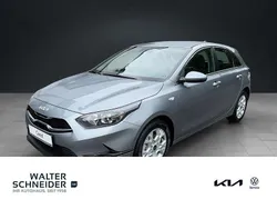Grau Gebraucht 2025 Kia Ceed Vision Limousine | 20.990 € (Guter Preis)