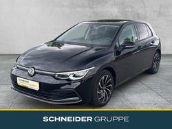 Schwarz Gebraucht 2022 VW Golf VIII Life Limousine | 24.490 € (Fairer Preis)