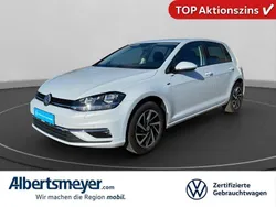 Weiß Gebraucht 2018 VW Golf VII Join Limousine | 16.599 € (Fairer Preis)