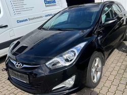 Schwarz Gebraucht 2012 Hyundai i40 Style Kombi | 2.850 €