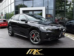 Nero vulcano, metall (metallic) Gebraucht 2024 Alfa Romeo Stelvio Veloce SUV | 42.789 € (Fairer Preis)